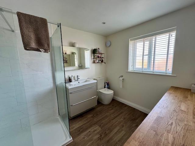 En Suite Shower Room