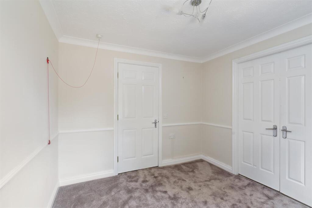 Flat 15, 21, The Cedars, Downing Close Knowle_3.jp