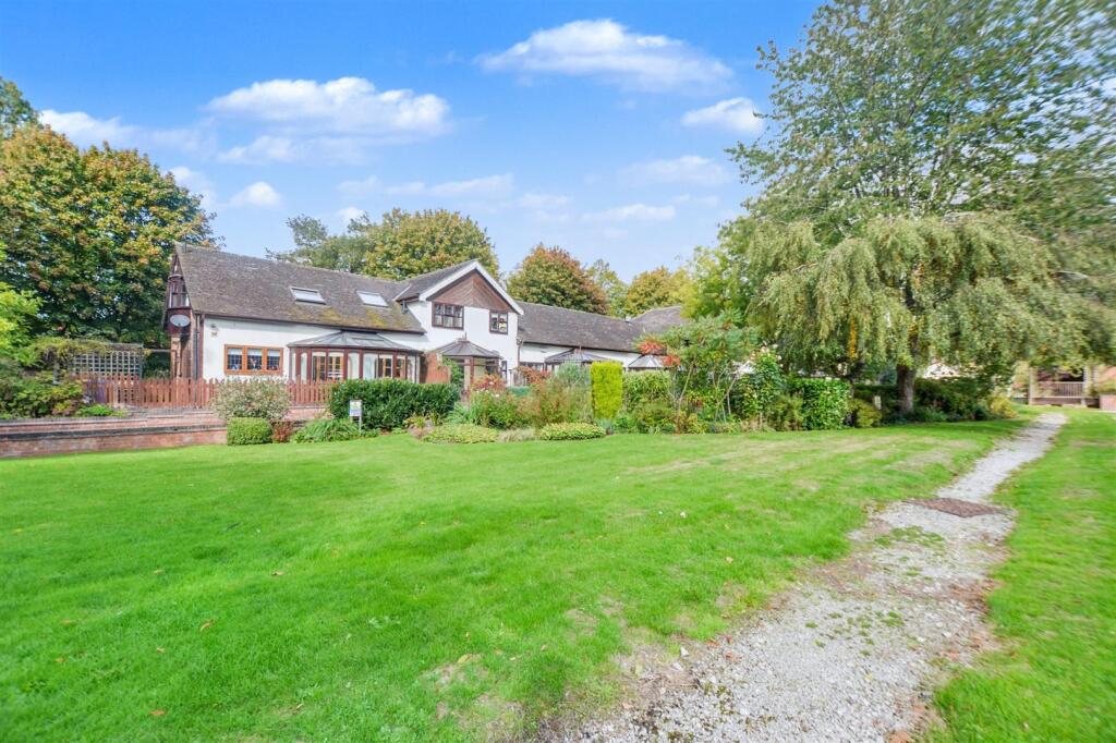 Maple Cottages, Risley Hall, Risley, Derbyshire
