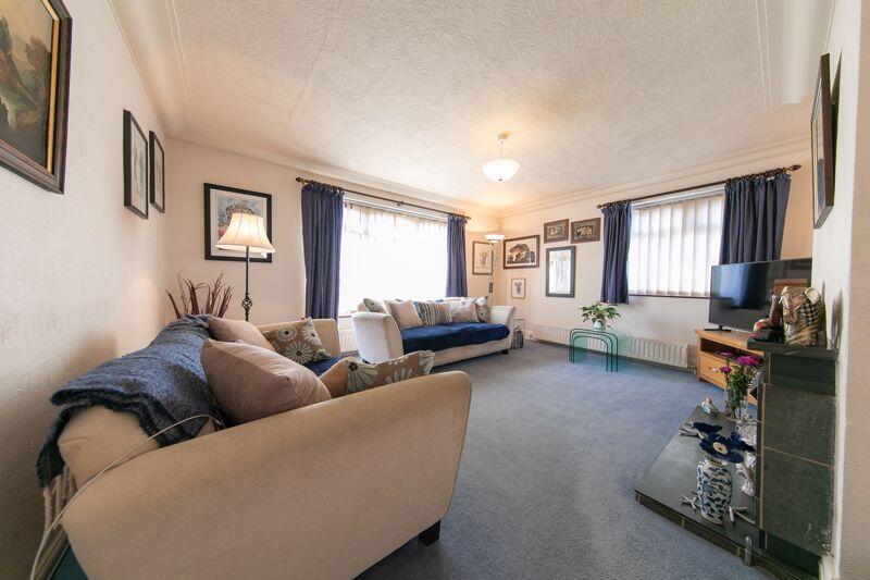 Reception 2/Bedroom 3