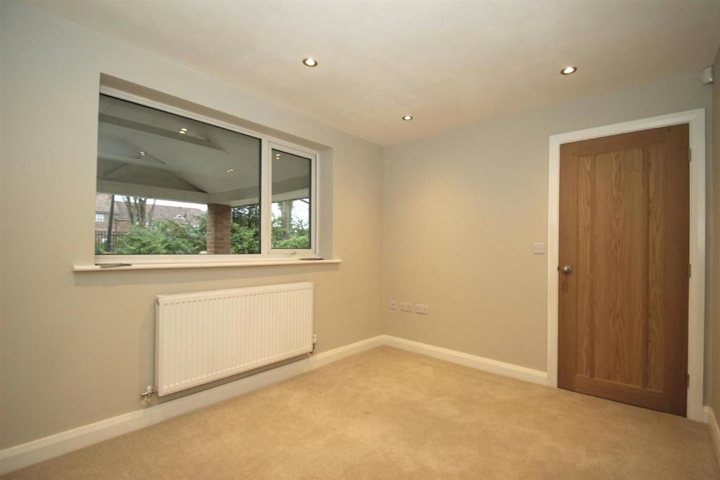Office / Occasional 3rd Bedroom