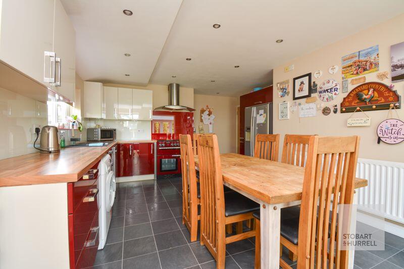 Kitchen / Breakfast Room 