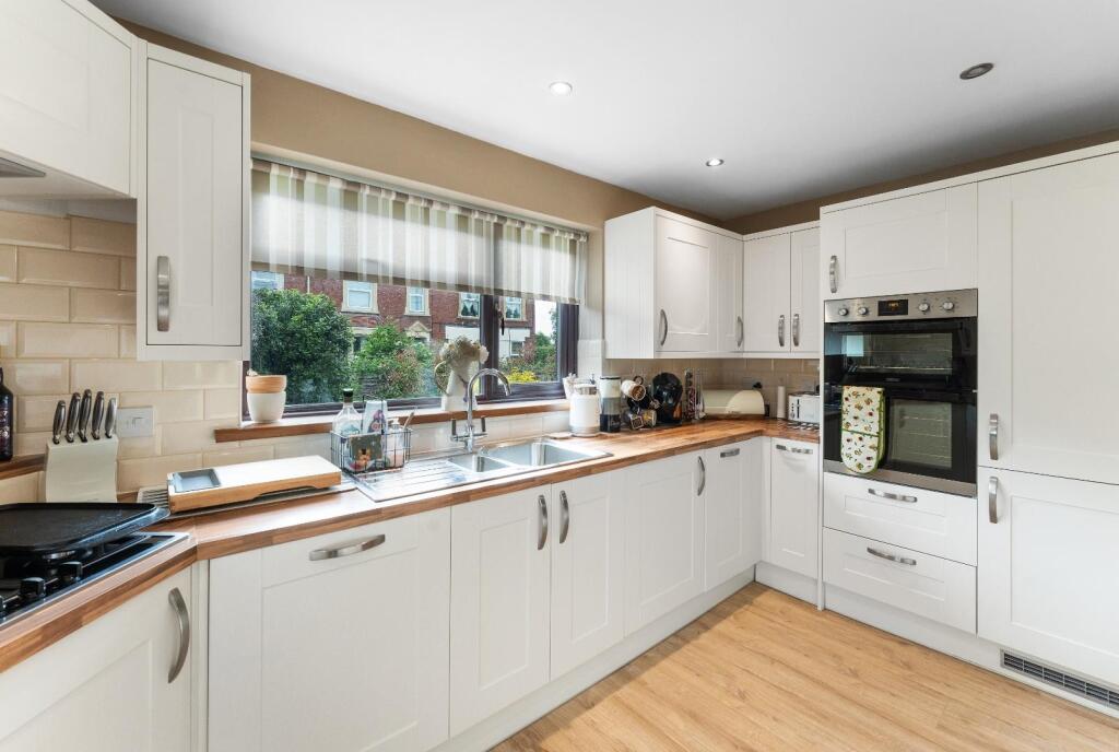 4 St Andrews Close, Congresbury BS49 5DZ-38.jpg