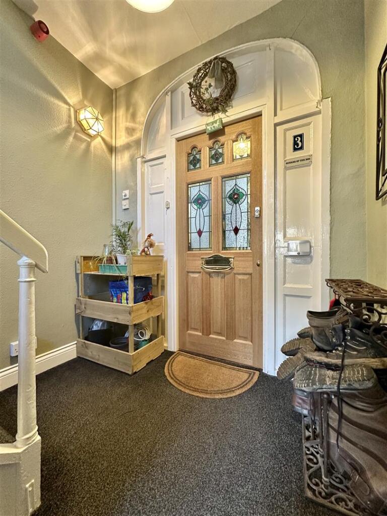 Entrsnce