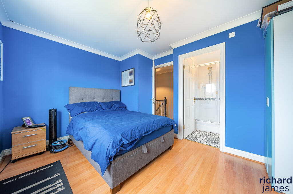 5997a64b-7fe5-434...