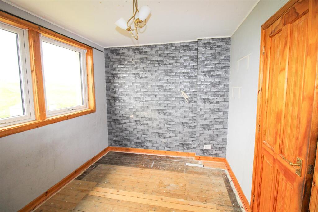 BEDROOM TWO.jpg