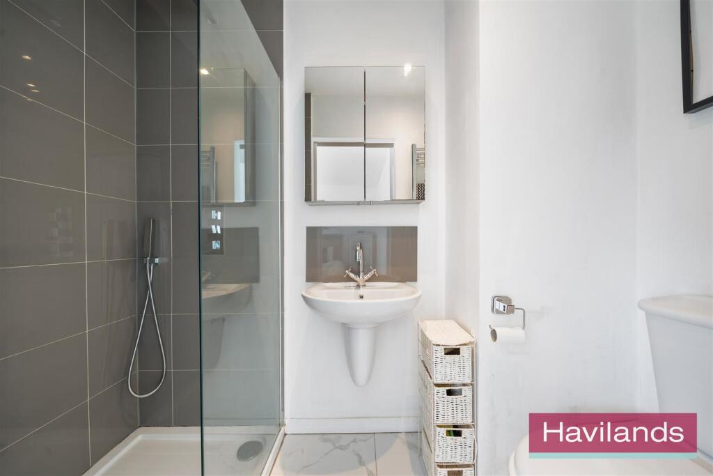 Blenheim Close-3.jpg