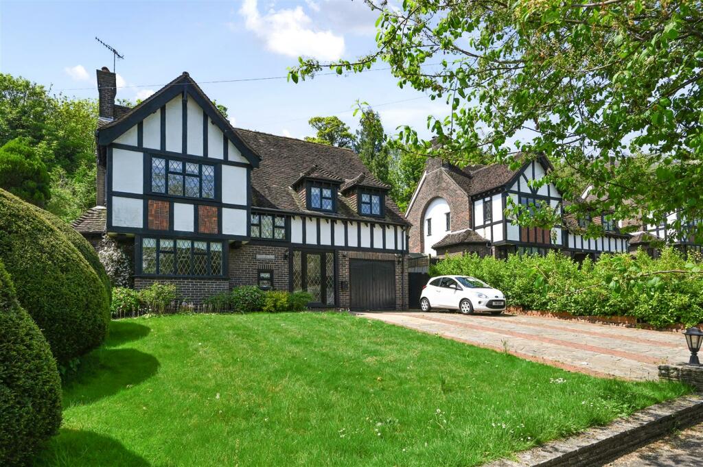 tudor-lodge-bn3 (20).jpg
