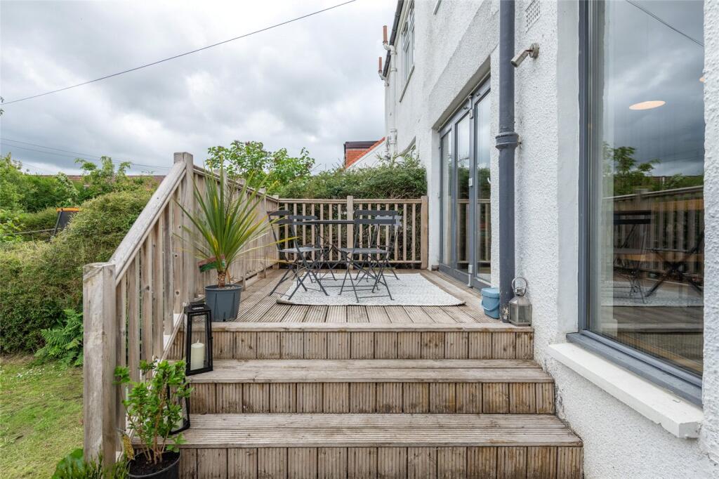 Lovedale Avenue 1253