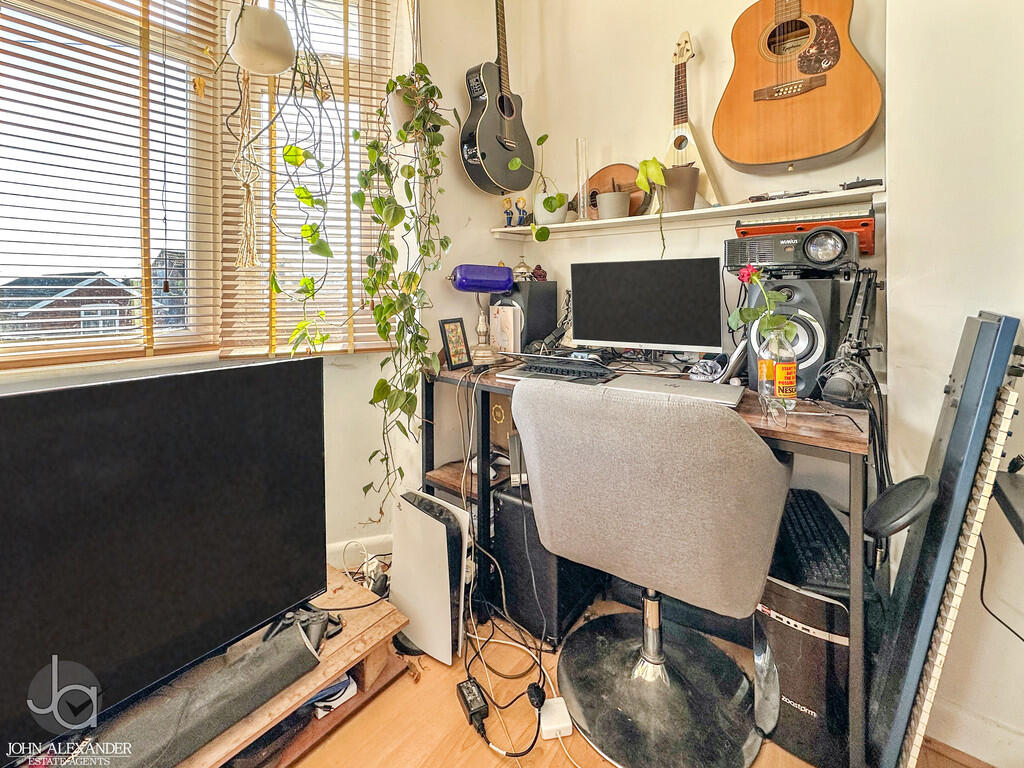 20250301_12084784...