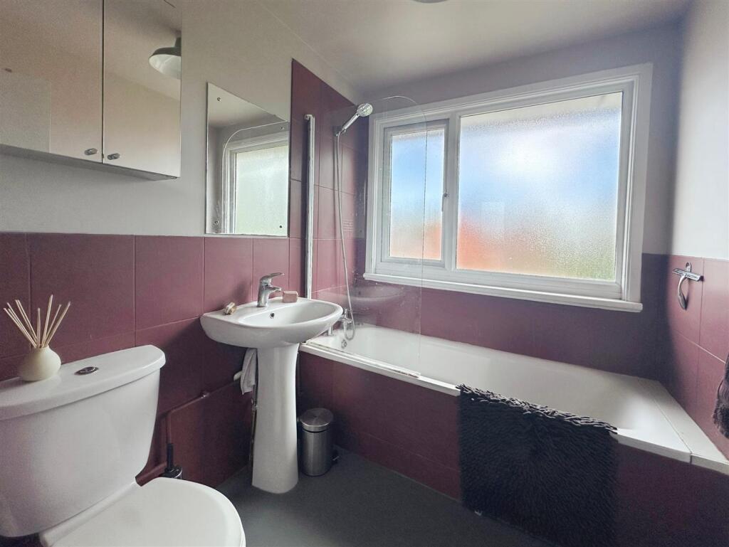 b94d4d39--4196-B742-BF3D00C2B3C4-62047-0000313DCAF