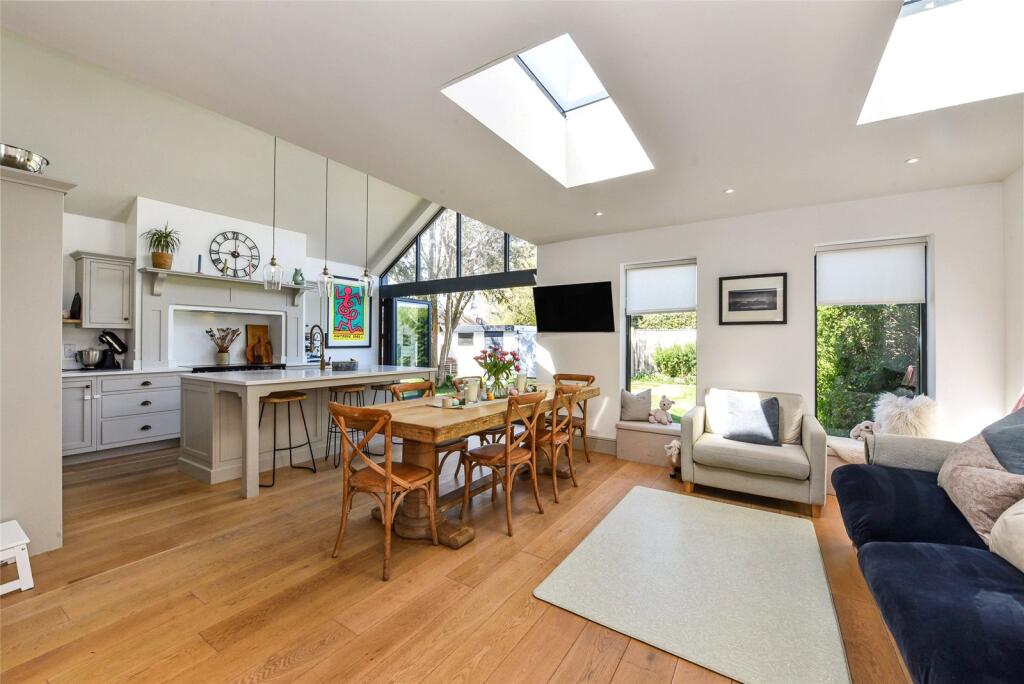 Kitchen/Family Room