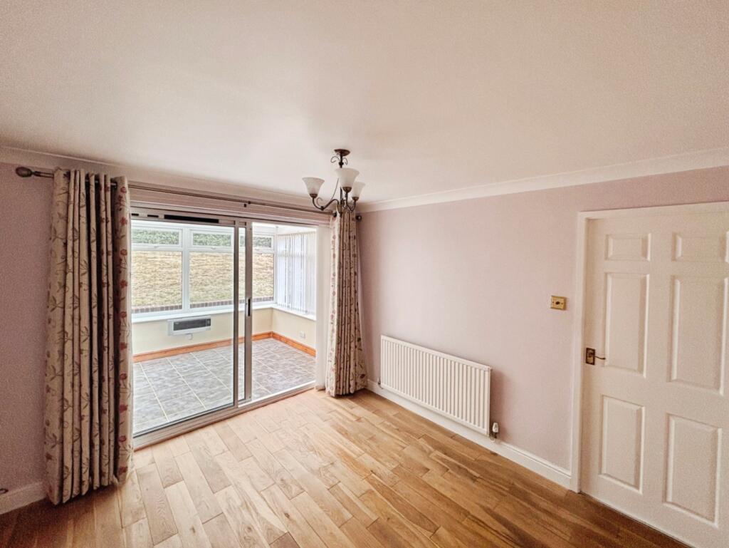 pbox-bedroom-323276.jpg
