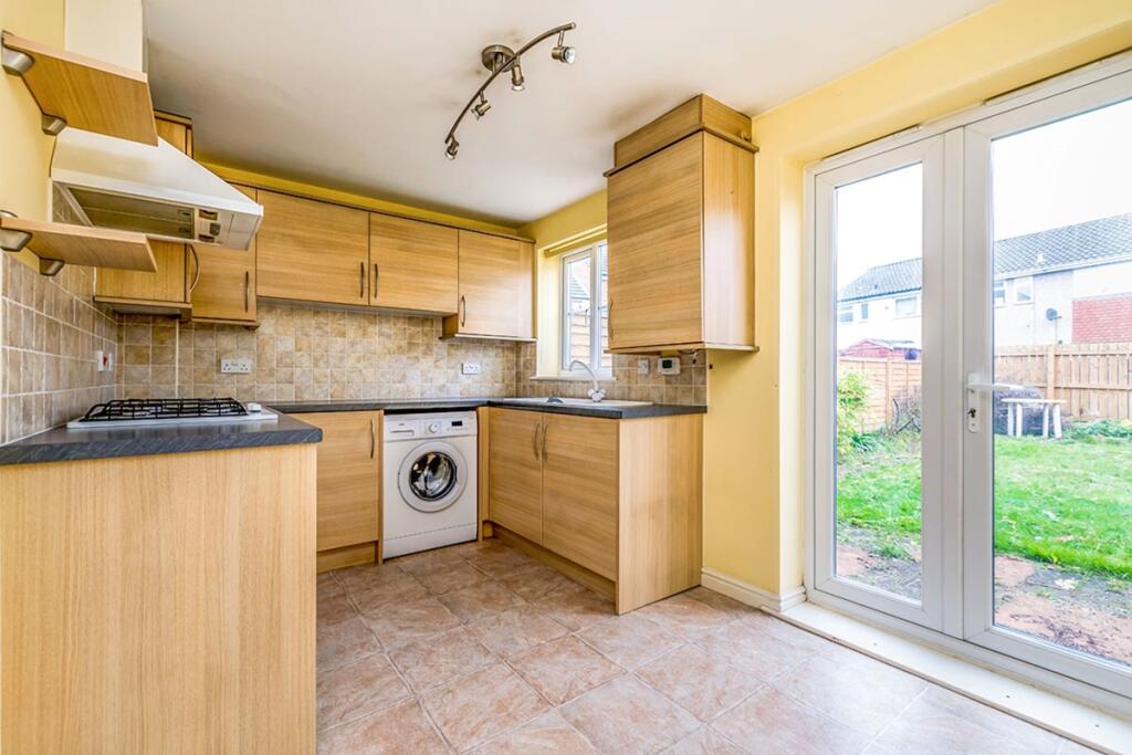 Kitchen / Dining Roo
