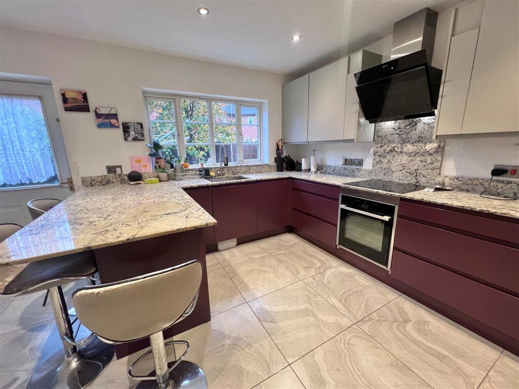Kitchen 3 use.jpg