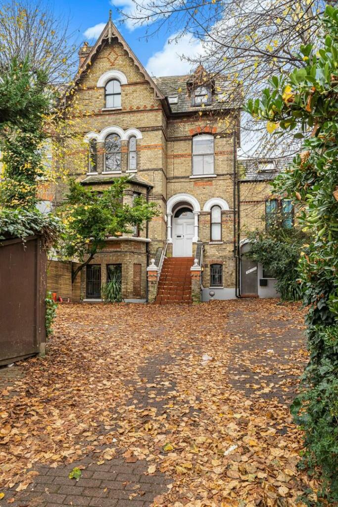 Studio 221 Archway-2.jpg