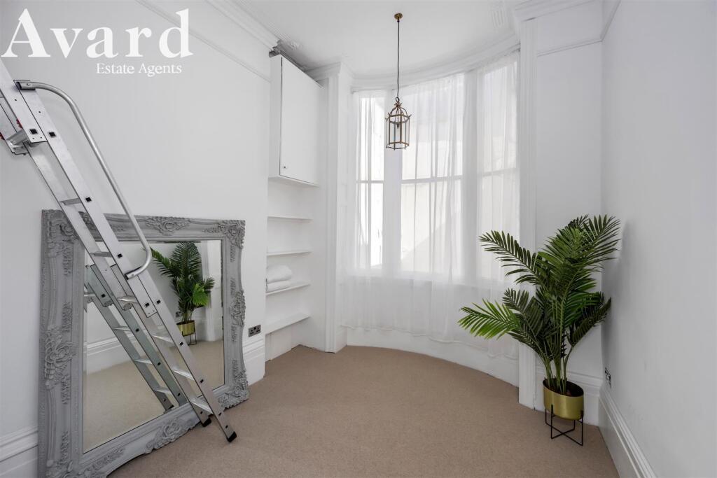 Bedford Square, 31, Flat 8-003.JPG