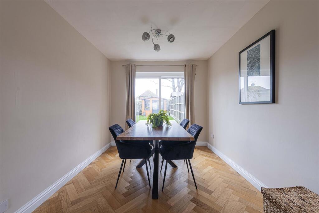 3 bedroom home for sale in Alicia Avenue Margate b