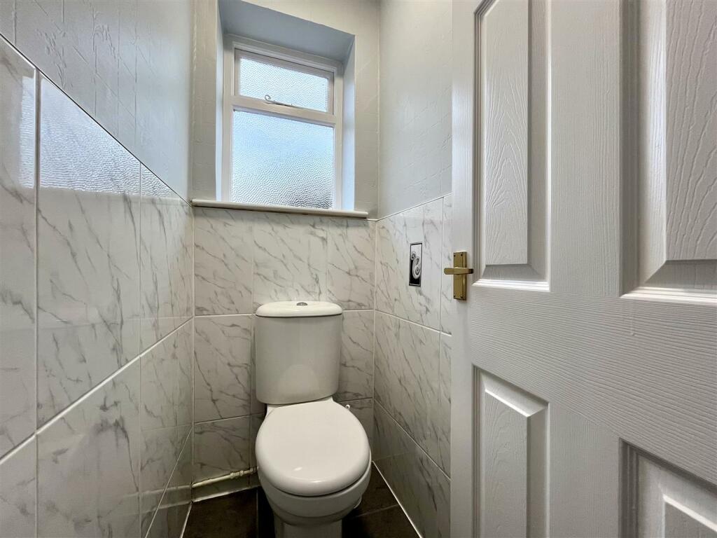 Separate WC