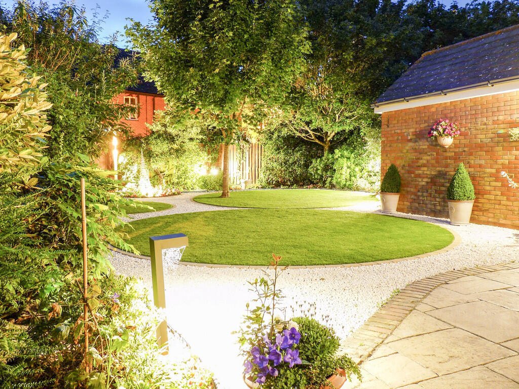 garden at night1
