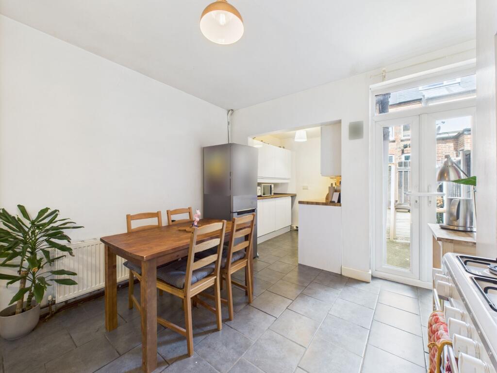 Dining/Kitchen