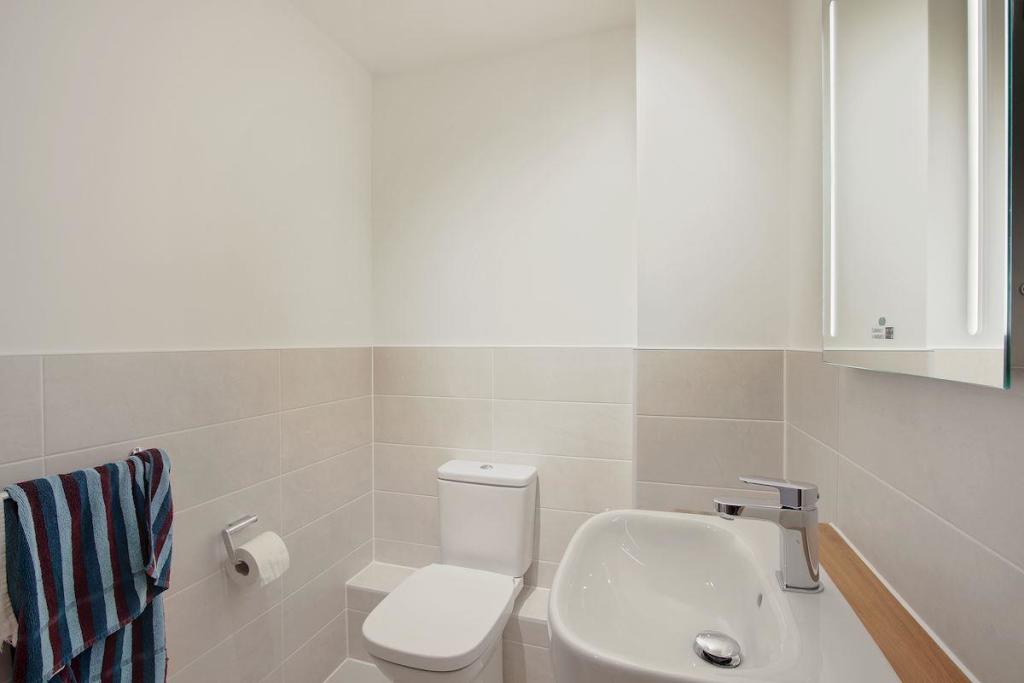 eb24bc3d-01de-4cb1-b5d4-7a3e3d97e1b6LEMCS - 51 Bir