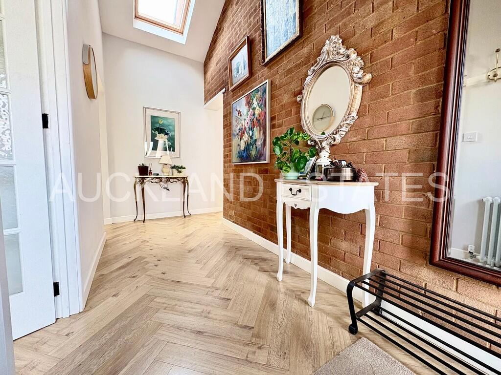 IMG_7246-17576849...