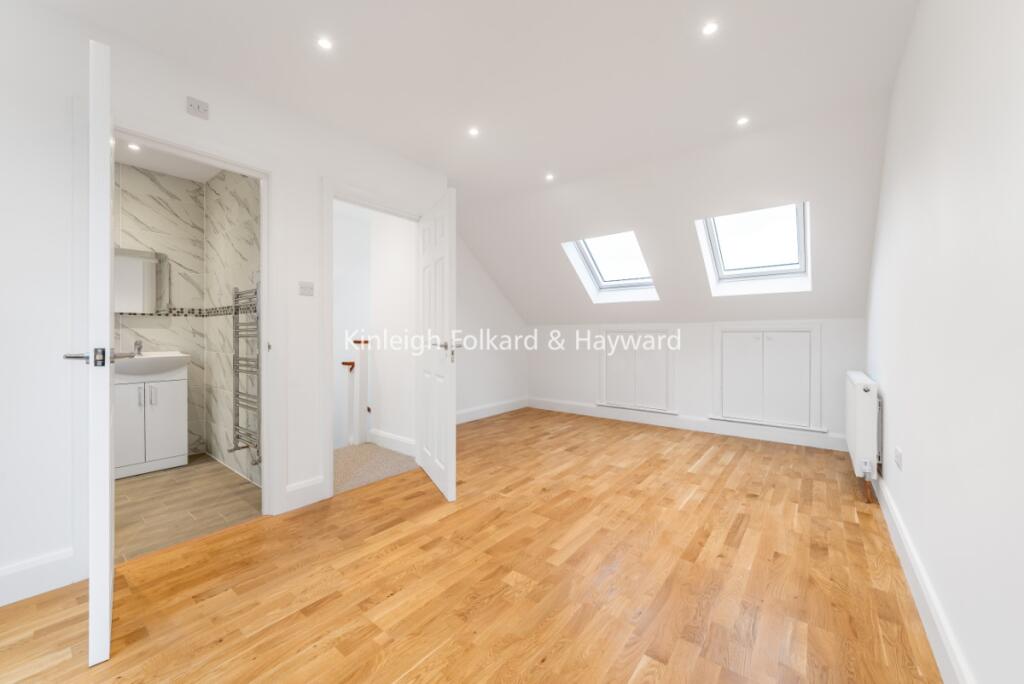 b24827c0-4fed-44b...