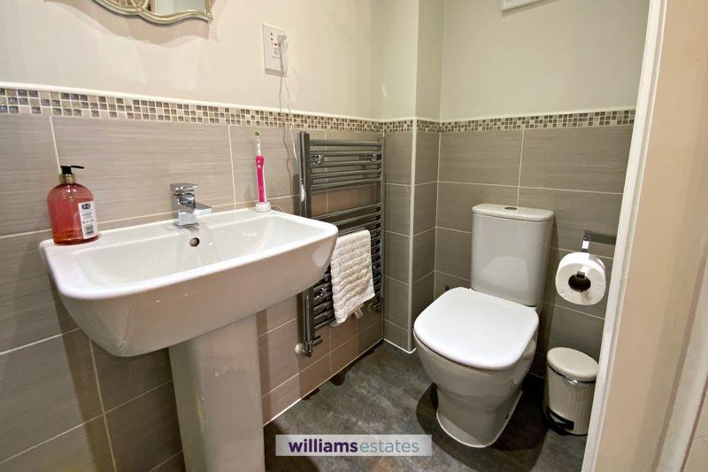 Bedroom One En Suite