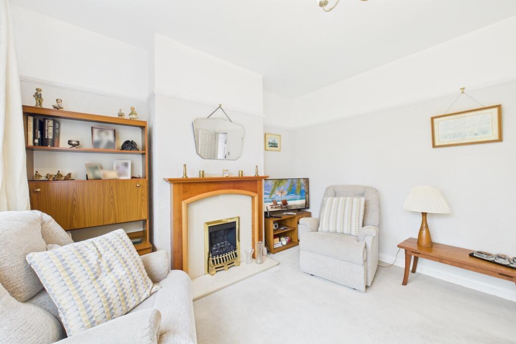 CAM03162G0-PR0353-STILL020