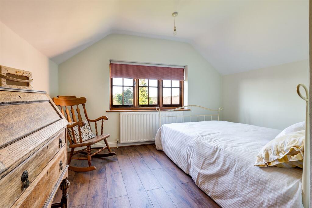 74 Main Street, Thornton