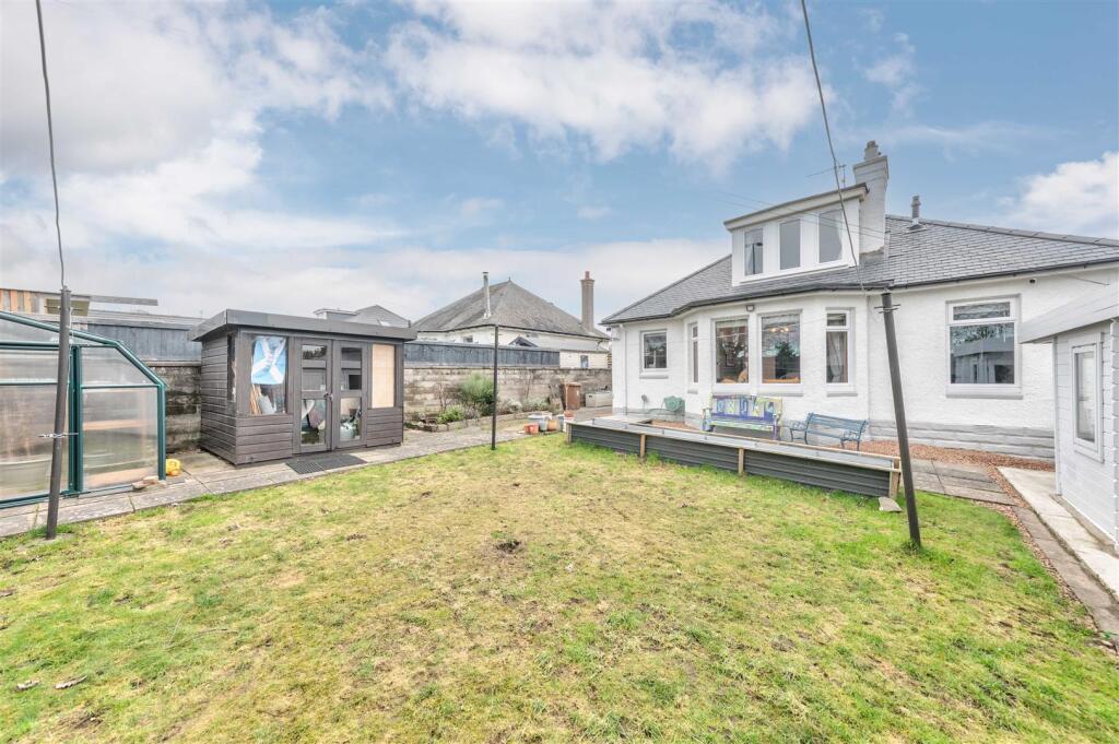 6 Clarence Road Dundee-22.JPG
