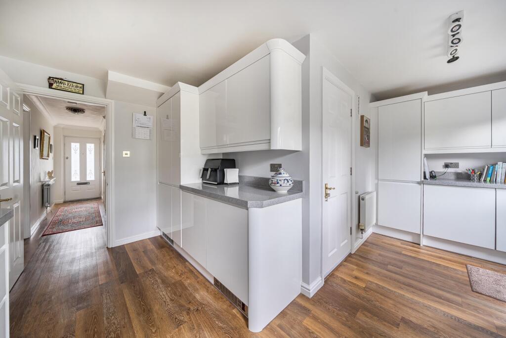 1370665-18-68f110...