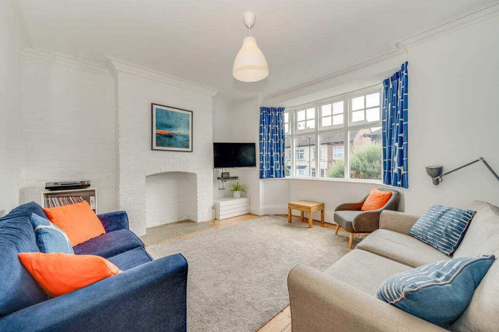 KITCHEN/DINER AND LOUNGE