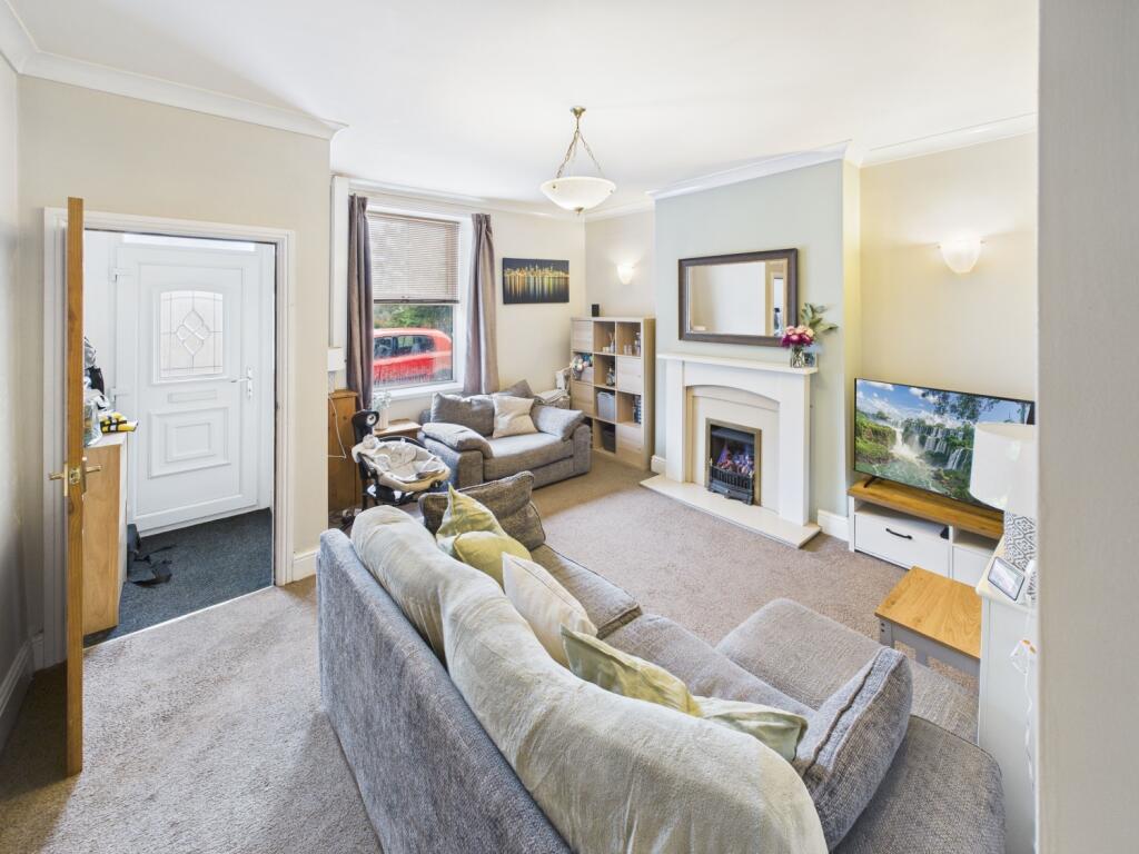 CAM02093G0-PR0054-STILL001