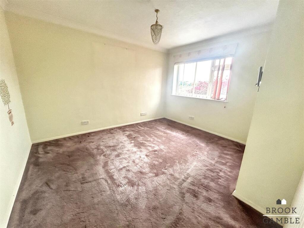 01323 438506