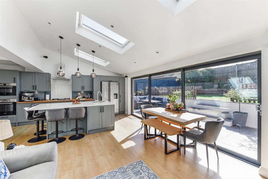 sketch_Ph19_6229899 - Copy.jpg