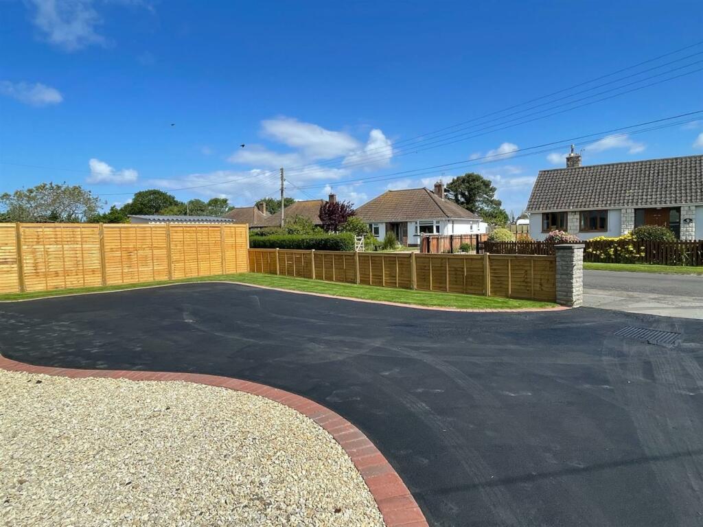 Driveway.jpg