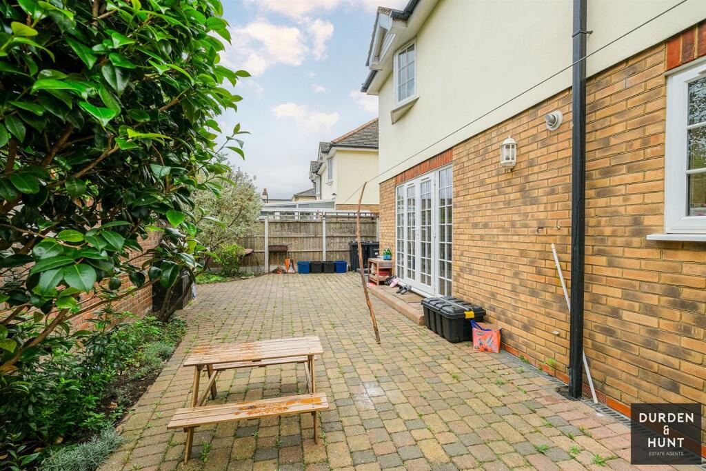 Mossford Green-23_web.jpg