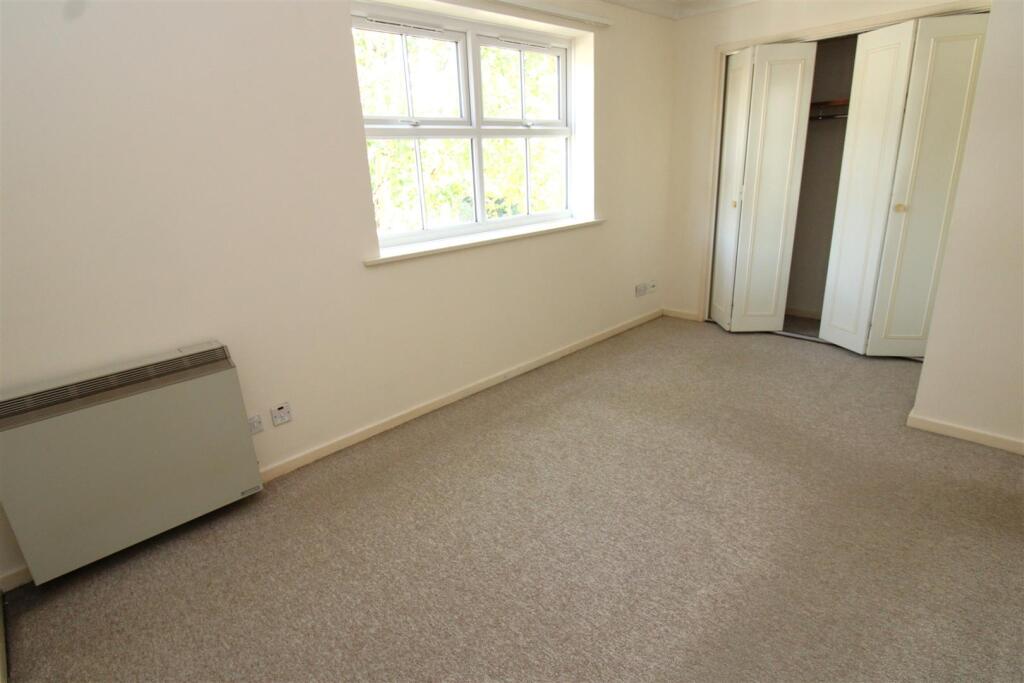 Bedroom.JPG