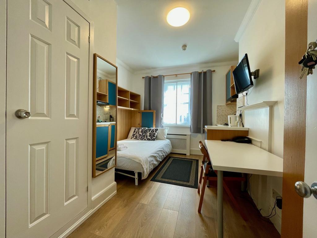 Studio to rent