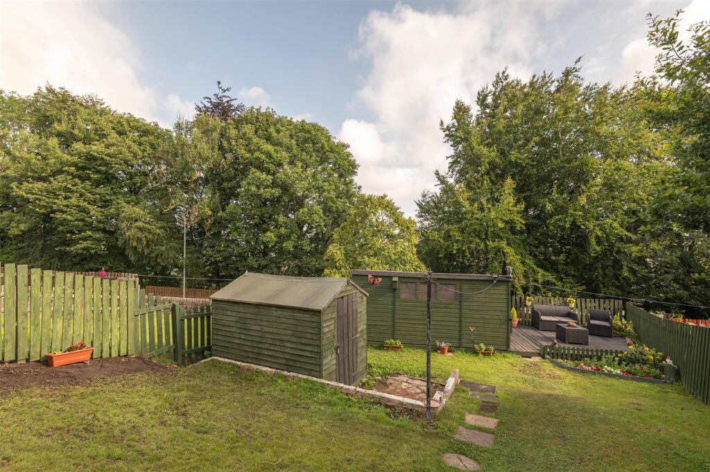 03 - 50 Pollitt Ave HX6 1LE.jpg