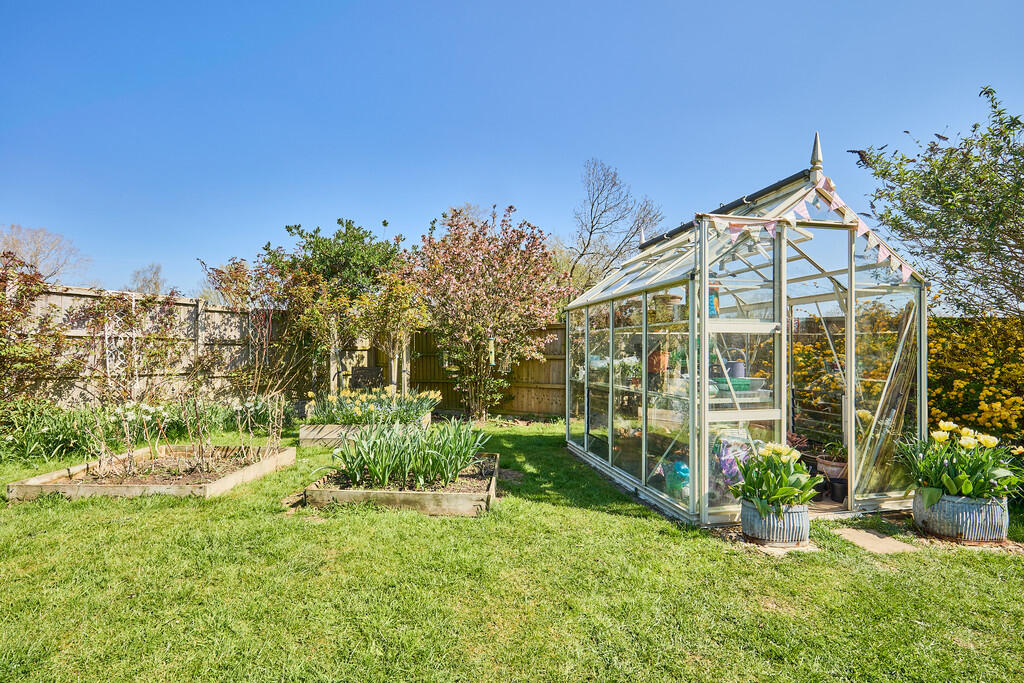 Edward Knight 202...