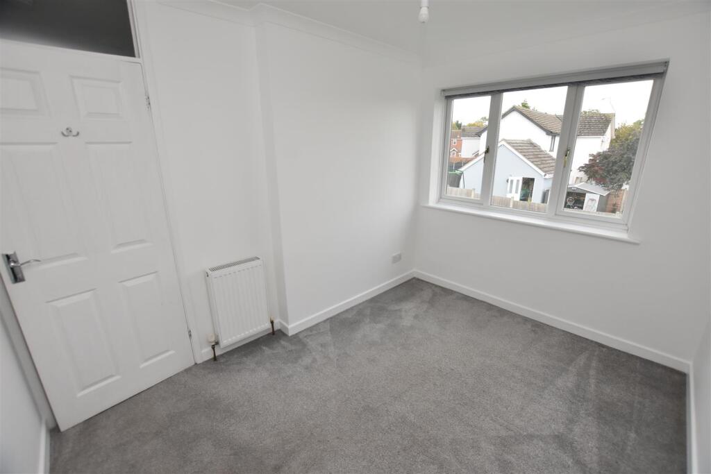 Bedroom 2.JPG
