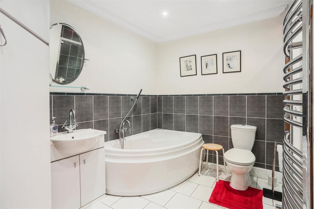 1548903635 -  WESTCOTT WAY, SM2 - 31.jpg