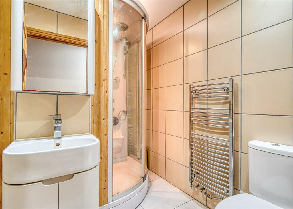 Riverside Bungalow-01.jpg