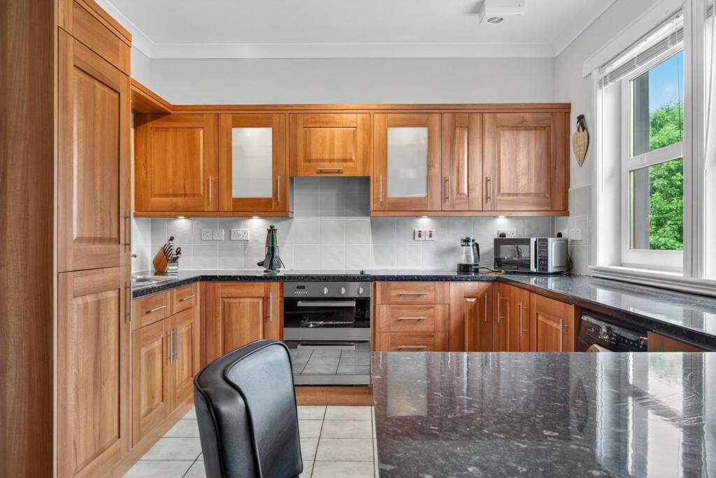 Lounge/Dining/Kitchen