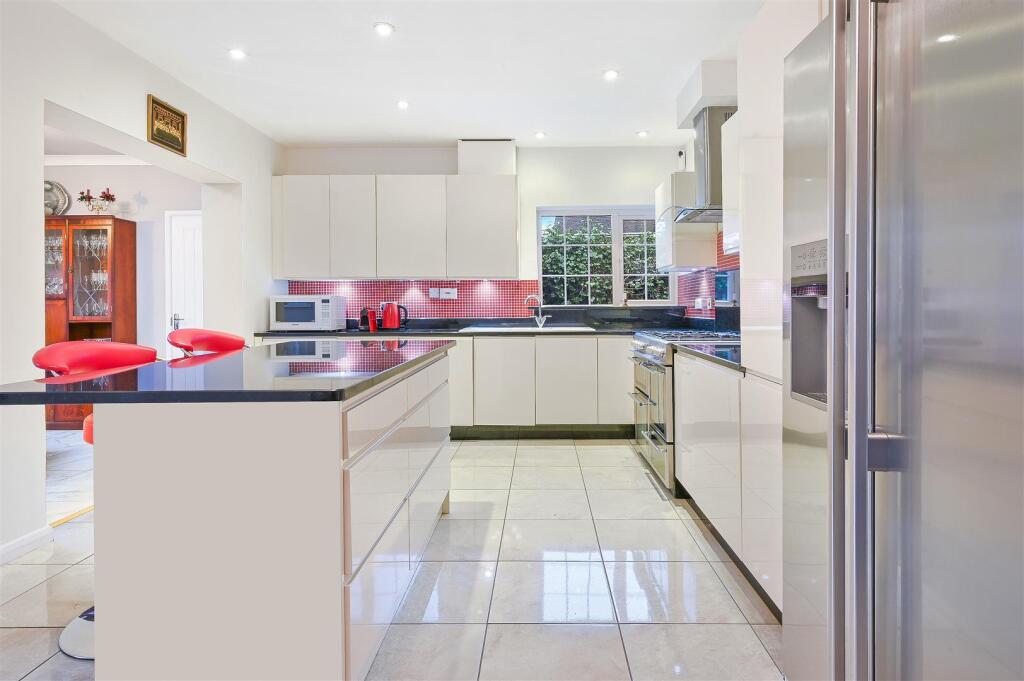 TATTENHAM WAY, 64- (7).jpg