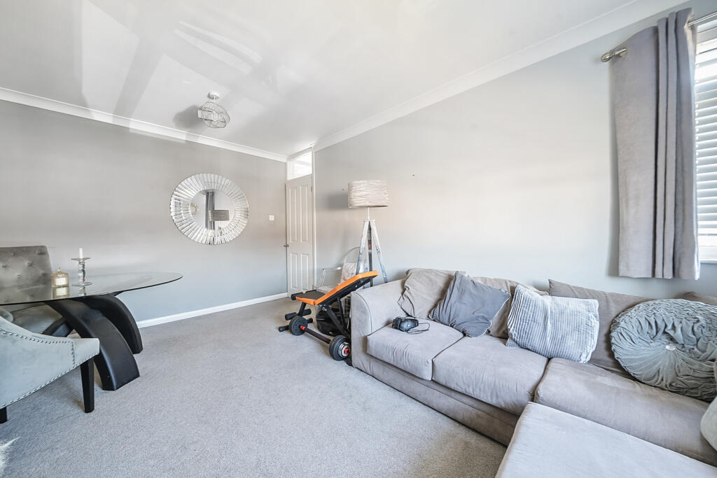 1317863-15-6870d7...