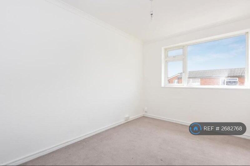 2nd Bedroom